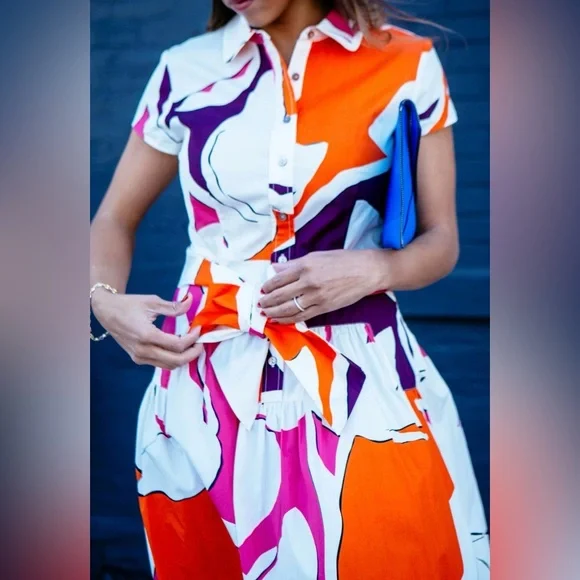 Diane von Furstenberg "Scarlet" floral print cotton shirtdress in a multi-color. - Picture 2 of 16